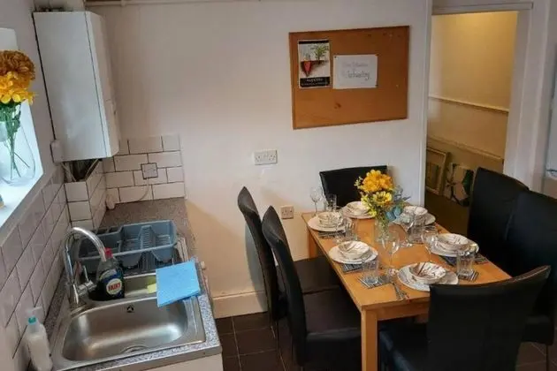 Gilling Villa Remarkable 4-bed House in Gillingham - Mutfak