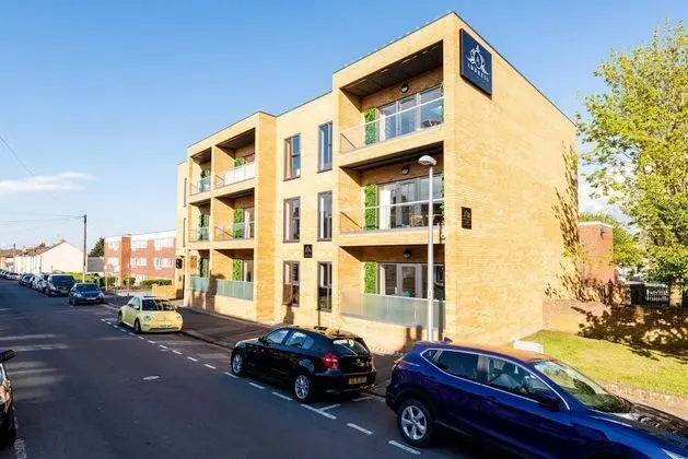 Gillingham Gem Modern Serviced Apartment