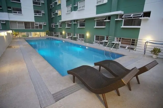 Gilmore Tower Suites By SMS Hospitality - 1