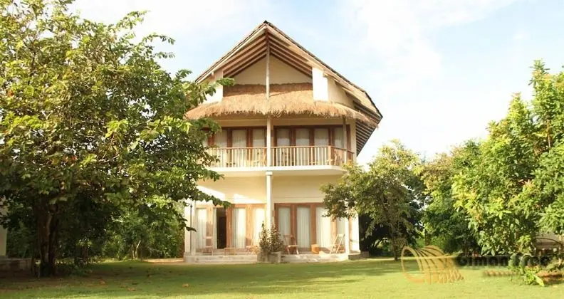 Giman Free Beach Resort