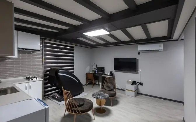 Gimhae Samgye Brown Dot