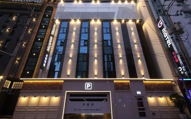 Gimhae Samgye Martin