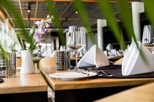 GINN Hotel Hamburg Elbspeicher - Yerinde Yemek