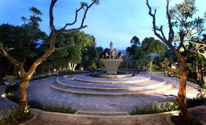 Gino Feruci Villa Lovina - Lobi