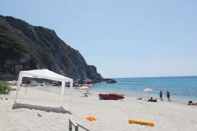 Villagio Camping La Scogliera - Plaj