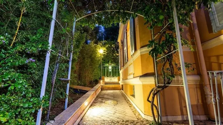 Villa Gioiello 10 in Sanremo - Oda
