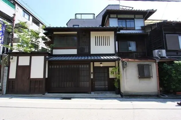Gion Koyuan