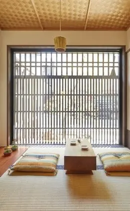 Gion Misen Furumonzen - Lobi