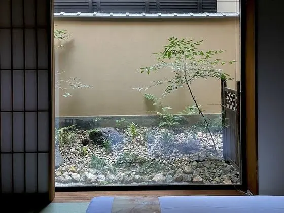 Gion Misen Furumonzen - Oda Manzaraları