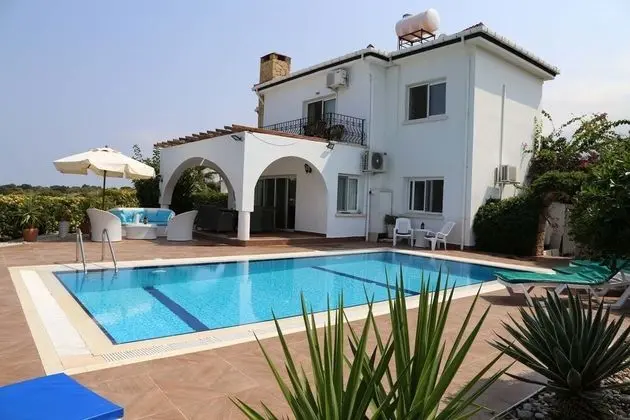 Villa Giorgina by Amy Villas