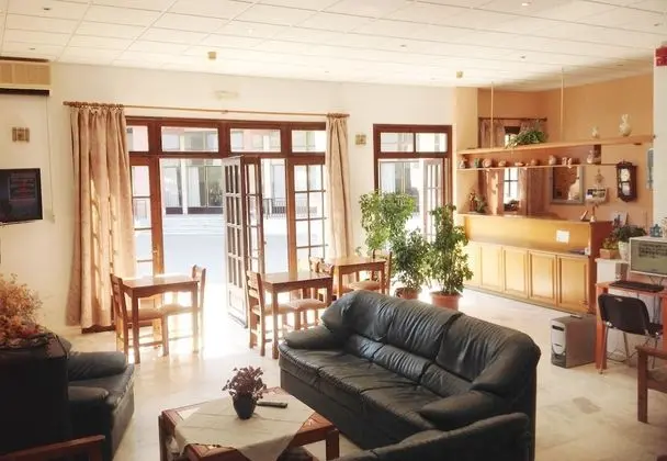 Hotel Giota - Lobi