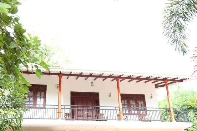 Girilena Guest House