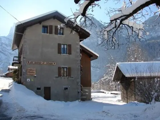 Gite Auberge de Salvagny - Dış Mekan