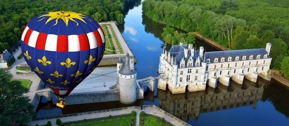 Gîte Près des Montgolfières - Genel