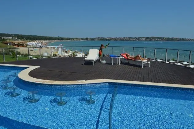 GITEA Sand Lilies Apartments - Havuz