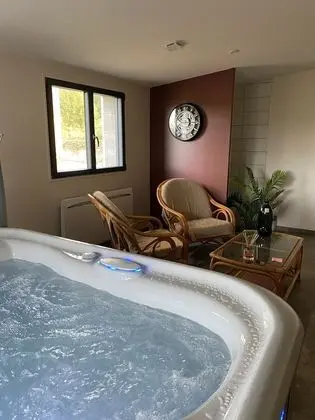 Gîtes et maison d’hôtes Domaine de la Garaye - Spa
