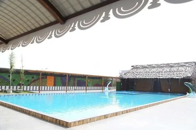 GK Hill View Resort, Kaiwara - Havuz