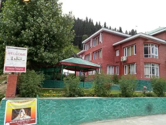 Hotel Glacier Heights - Havuz
