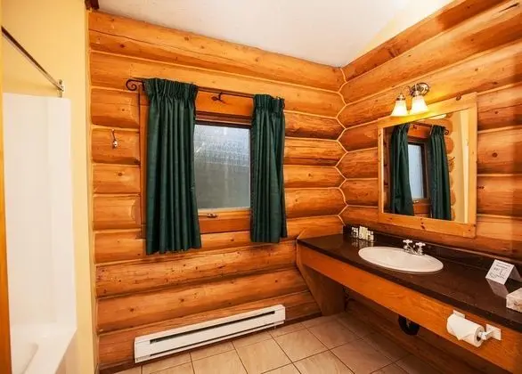 Glacier House Resort - Genel
