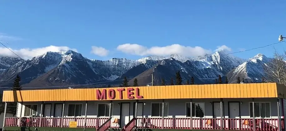 Glacier View Inn
