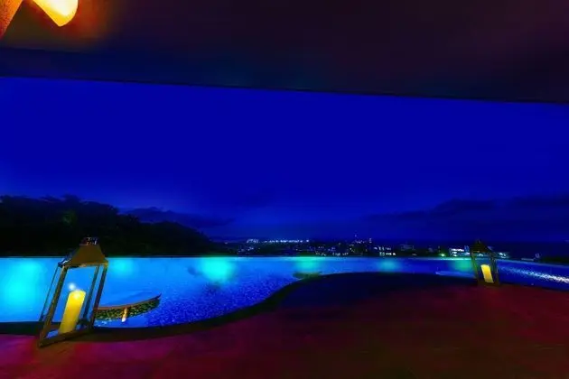 Glamday Style Hotel & Resort Okinawa Yomitan - Havuz