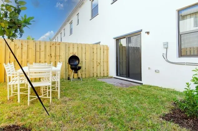 Glamorous 4BR New & Modern near FL Keys