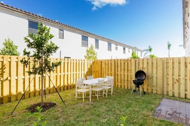 Glamorous 4BR New & Modern near FL Keys - Dış Mekan