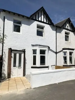 Glasgow Airport Holiday Home