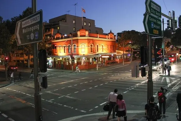GLASGOW ARMS HOTEL