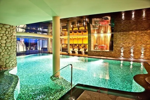 Hotel Głęboczek Vine Resort & SPA - Havuz