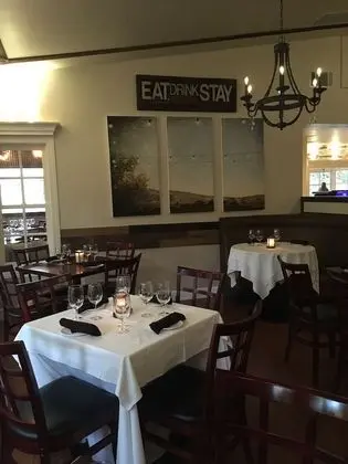 Glen Ellen Inn - Lobi