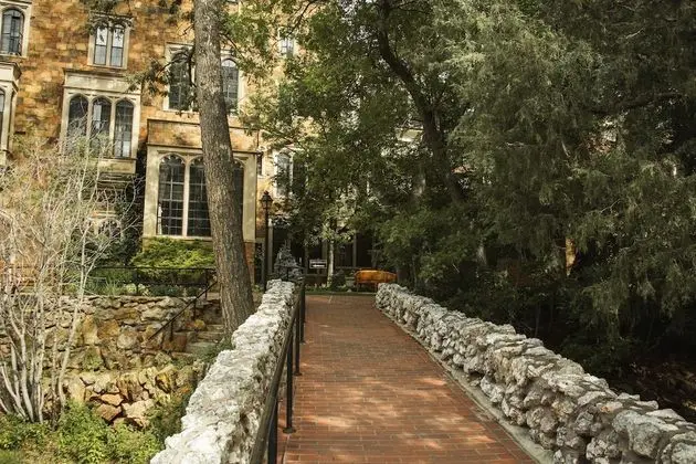 Glen Eyrie Castle & Conference Center A Ministry of the Navigators - Lobi
