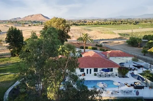 Glen Oaks - Merlot in California