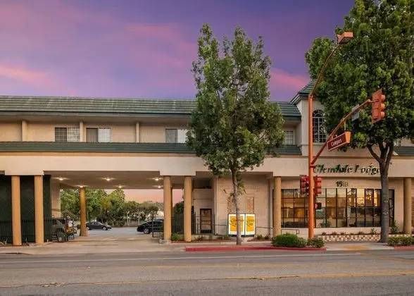 Glendale Hotel - 1