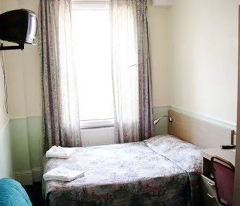 Glendale Hyde Park Hotel