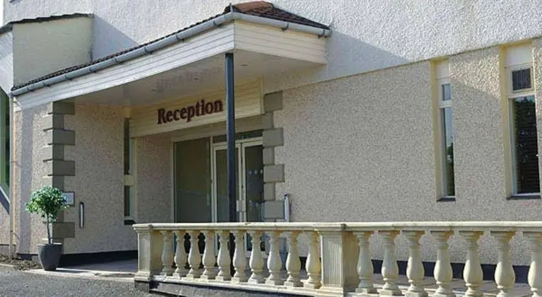 Gleniffer Hotel
