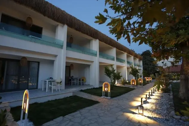 Glenn Hotel Beach