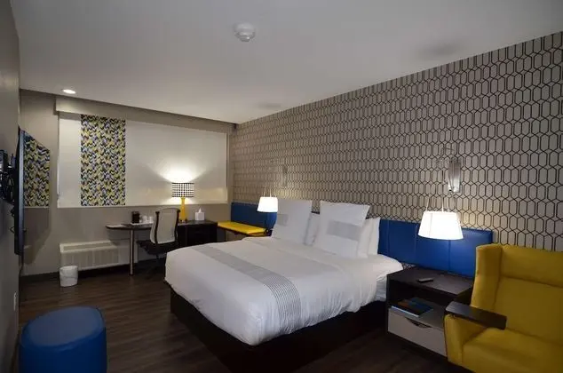 GLō Best Western Enid OK Downtown/Convention Center Hotel - Oda