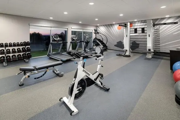 GLo Best Western Tulsa - Catoosa - Fitness