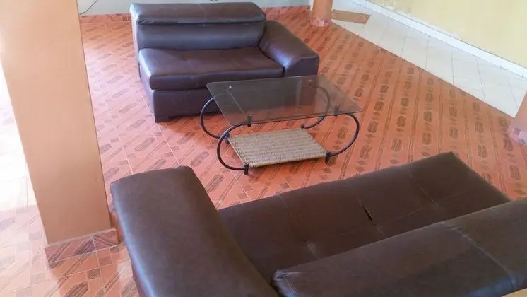 Global Africa Apartment & Hotel - Mtwapa - Lobi