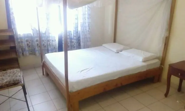 Global Africa Apartment & Hotel - Mtwapa - Oda