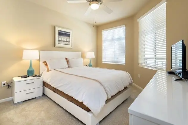 Global Luxury Suites Baypointe Station - Oda