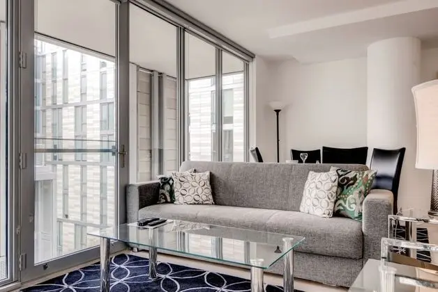 Global Luxury Suites at Chinatown