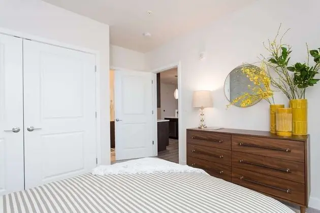 Global Luxury Suites Clarendon Metro - Oda