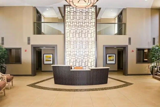 Global Luxury Suites at Lincoln Blvd - Lobi