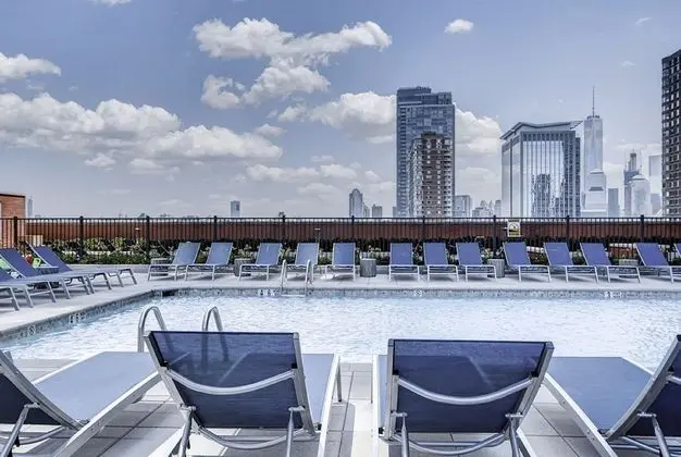 Global Luxury Suites at Newport