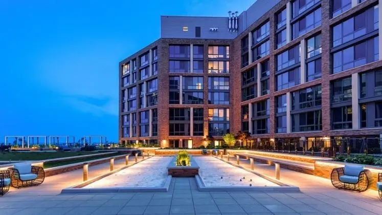 Global Luxury Suites at The Wharf
