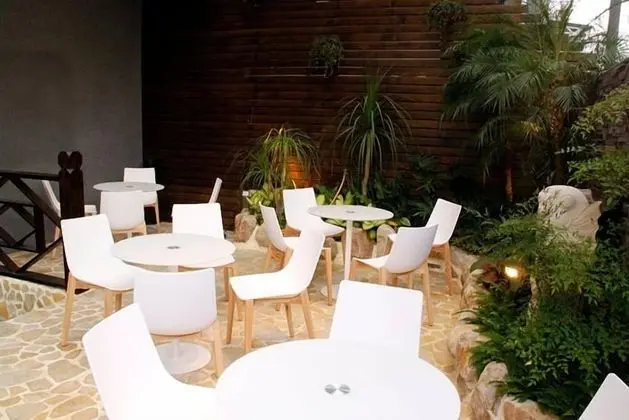 Global Traveler Hotel Kaohsiung - Dış Mekan
