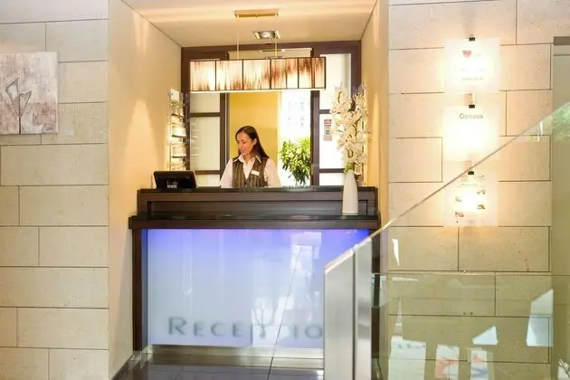 Hotel Globales Conti - Lobi