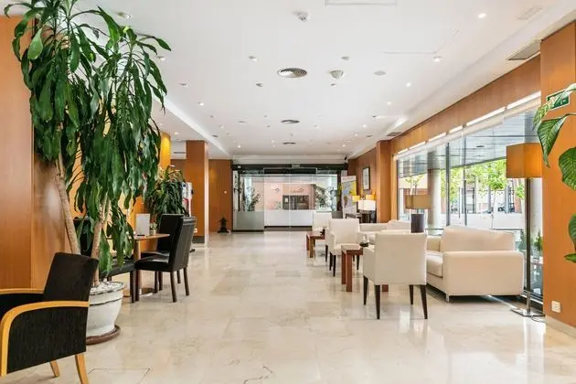 Globales de los Reyes Hotel - Lobi